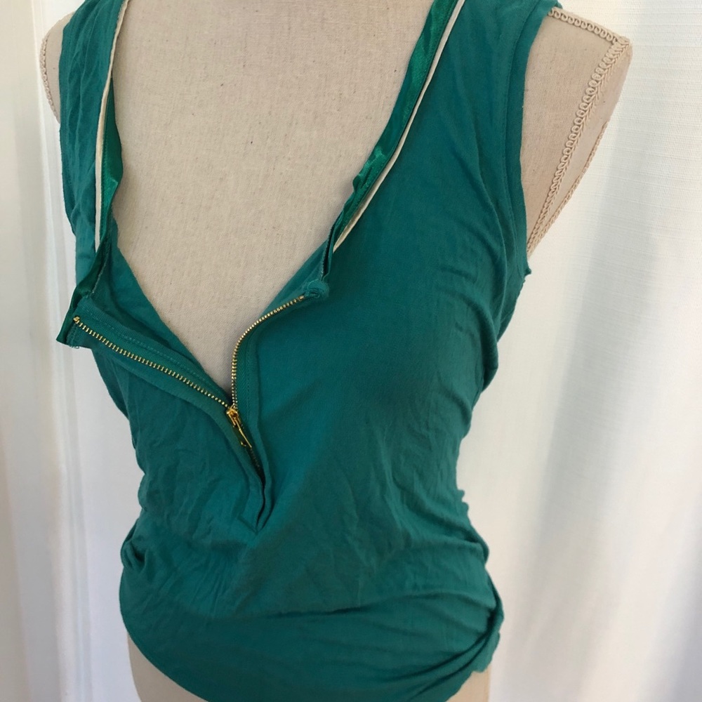 Tahari Y2k Like New Zipper Stretchy Lightweight Tank Top Teal